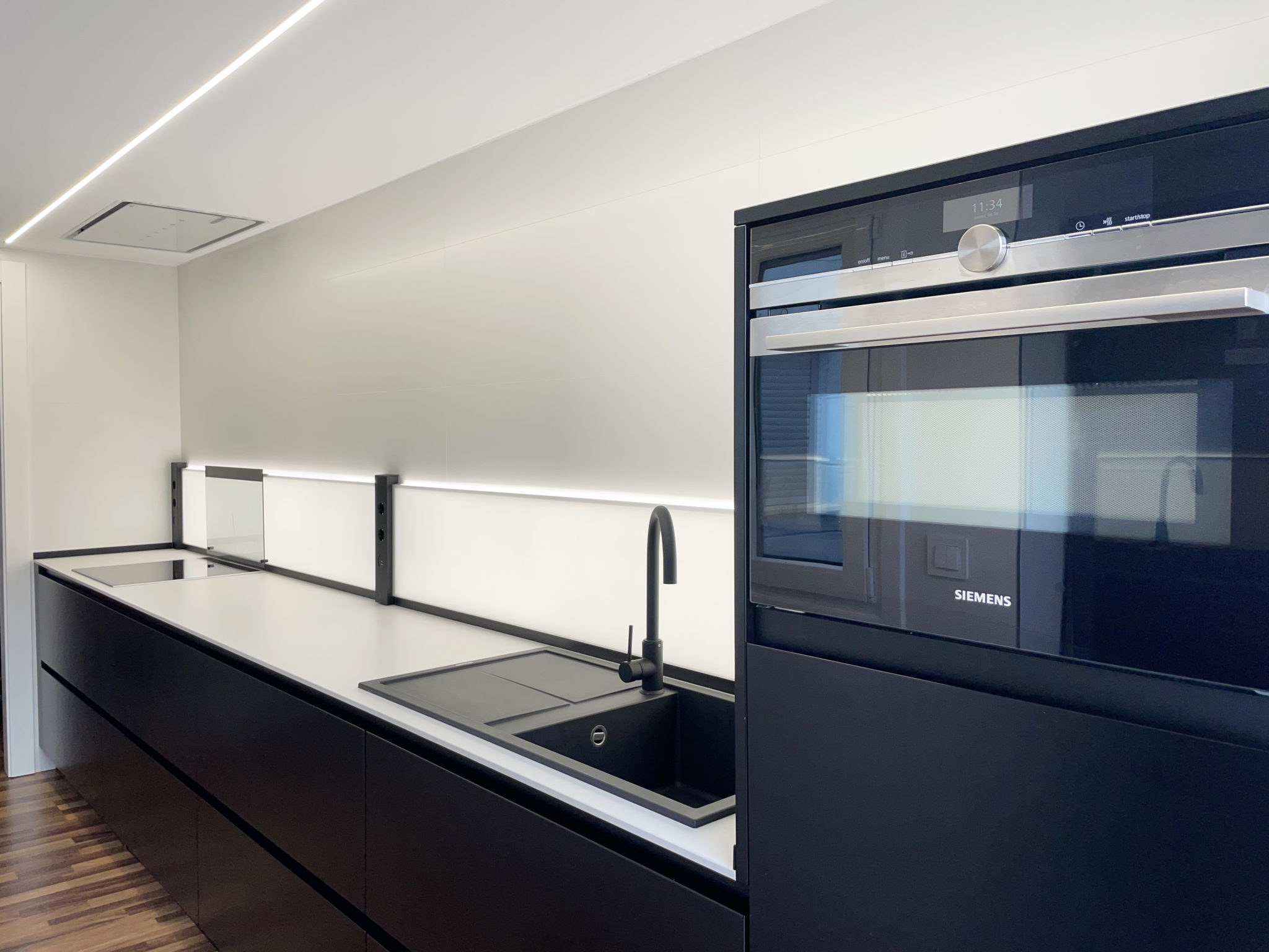 Muebles altos y bajos de cocina